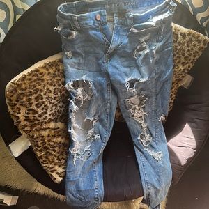 American Eagle size 8 ripped jeans lightly worn
